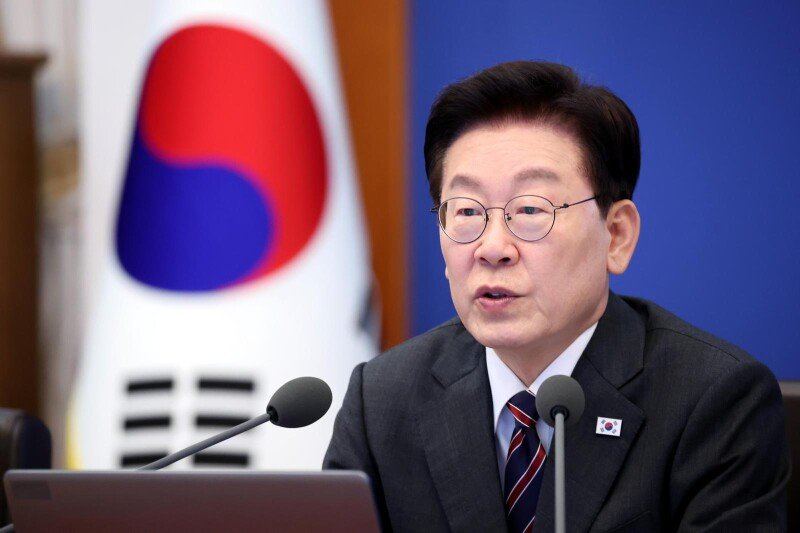 李 “신산업 막는 낡은 규제, 신속과감하게 개선해야”