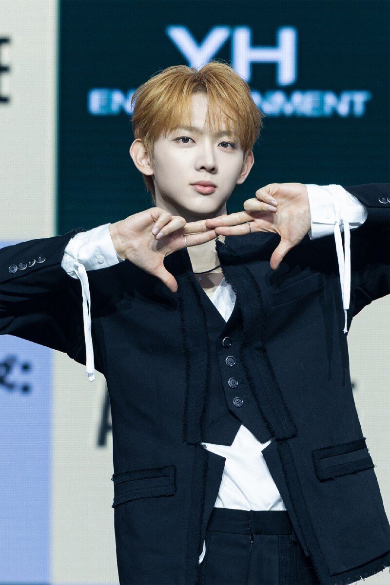 앤더블 유승언 “데뷔 활동 아쉬움? 비주얼 못 보여줘…열심히 운동했다”