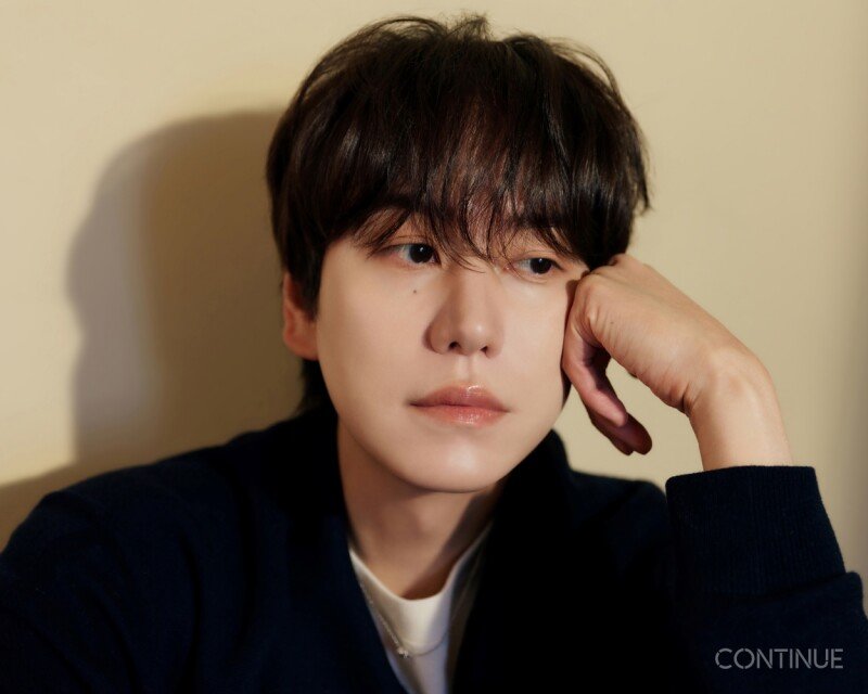 규현, 햇살 아래 분위기 미남…‘CONTINUE’ 콘셉트 무슨 일?