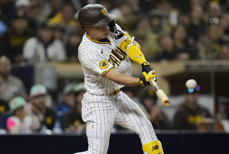 Padres' Kim Ha-seong hits 1st MLB homer in victory - The Korea Times