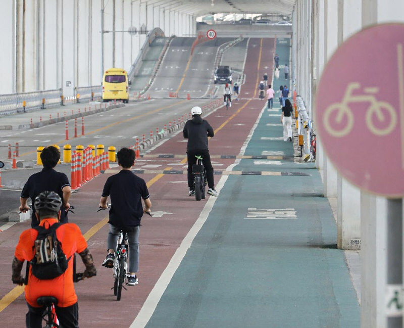 Jamsu Bridge to transform into pedestrian-only bridge | The DONG-A ILBO