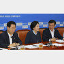 7일 오전 국회 대표최고위원실에서 새정치민주연합 정책조정회의가 열렸다. 원대연기자 yeon72@donga.com
