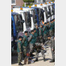 화물연대가 총파업에 들어가간 가운데 10일 오후 인천 부평구 제3군군수지원사령부 장병들이 화물운송 비상 사태를 대비해 차량을 점검하고 있다.
