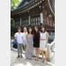 19일 서울 중구 필동 한국의집에서 열린 한국을 빛내는 해외무용스타 초청공연 기자간담회에서 출연자들이 포즈를 취하고 있다.