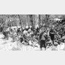 미국립문서기록관리청이 소장한 1948년 5월 중산간 지대로 피신한 도민들 사진. 어린이와 부녀자들이 주로 보인다(제주4·3평화재단 제공)© News1