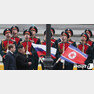김정은 북한 국무위원장이 24일(현지시각) 오후 북·러 정상회담을 위해 러시아 블라디보스토크역에 도착한 후 러시아 군 의장대를 사열하고 있다. 2019.4.24/뉴스1 © News1