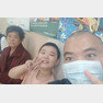 가운데가 류즈환군, 오른쪽이 골수이식을 받은 아버지 류옌헝씨. 웨이보 갈무리
