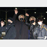 방탄소년단(BTS) 슈가(왼쪽부터), RM, 지민, 뷔가 해외 일정차 18일 오후 인천국제공항을 통해 미국 LA로 출국하고 있다. © News1