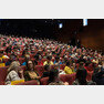 13일 오후(현지시간) 프랑스 파리 시네마테크 프랑세즈에서 열린 ‘홍상수 감독 전작 회고전’에서 좌석을 가득 채운 관람객들이 개막작 ‘소설가의 영화’(2022)의 상영을 기다리고 있다. 2023.02.14/뉴스1