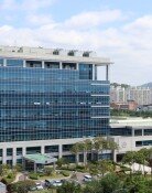 10대 아들 홀로 남겨둔 채 이사, 휴대폰 번호도 바꾼 엄마