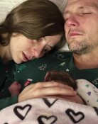 무뇌아 낙태 않고 출산…짧은 만남뒤 장기기증 선택한 美부부