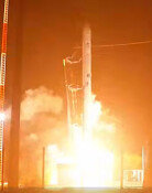 실패로 끝난 첫 상업 우주발사체 꿈… ‘한빛-나노’ 발사 30초만에 추락-폭발