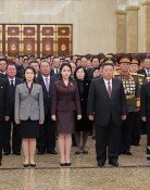 금수산 참배 사진, 김주애의 위치가 말하려는 것[청계천 옆 사진관]