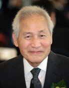 그의 작품이 한국 영화의 역사다…‘스크린의 장인’ 안성기 잠들다