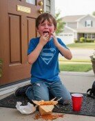 옆집 배달음식 훔쳐먹은 7세아들 입원…“치료비 달라” 황당 요구