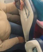 “닭장 좌석에 다리도 못 펴”…캐나다 항공기에 승객들 부글부글