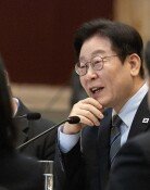 [김순덕의 도발] ‘李부터 연임’ 개헌, 이 대통령은 가능성을 말했다