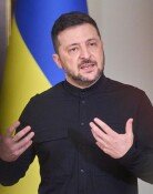 젤렌스키 위기는 ‘코미디언 인맥’을 측근에 앉히면서 시작됐다