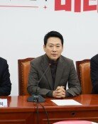 장동혁 “李 SNS 답하느라 차례 못 지내고 과로사할 뻔”