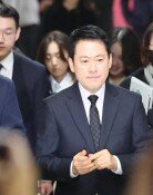 張, 절윤 대신 ‘尹 어게인’ 유튜버와 한배… TK-PK의원도 “충격”