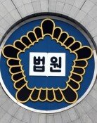 “머리 감기기 힘들다” 의식없는 노모 삭발한 간병인, 격분한 딸이 폭행