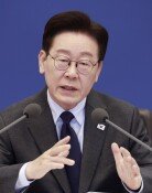 李 “베이커리카페 10년하면 가업? 꼼수 감세”
