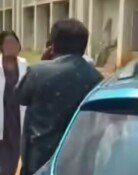강의중 19세 여학생에 공개 청혼한 50대 교수…성난 학생들에 ‘몰매’