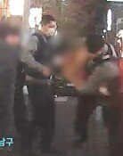 “속이 시원”…상의벗고 난동 문신男, 경찰이 업어치기로 제압