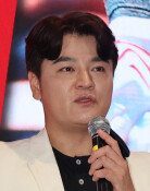 “아내와 자녀에 욕설”…추신수, 악성 댓글 법적 대응 나섰다