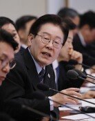 李 “무인기 유감” 반나절만에… 김정은 “솔직-대범한 사람”