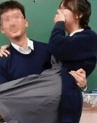 남교사가 교실에서 ‘공주님 안기’…여학생 들어올려 홍콩 발칵