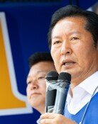 [김순덕의 도발]李대통령의 ‘면’이 깎였다
