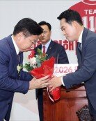 원내 수장 된 정점식, 장동혁 거취 관련 “의원들 의견 듣겠다” 신중론