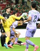 ‘충돌 실점’ 김승규, 이기혁 안아주며 “내가 더 집중했어야…지난 일 잊자”