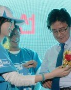 ‘딸 교수 특혜임용 의혹’ 관련 유승민 피의자 조사