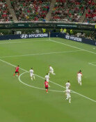 축구 보다가 “한국 기업 잘나가네”…월드컵 전광판에 숨겨진 비밀