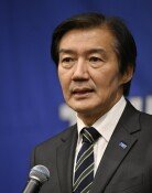 박지원 “1주새 글 30번 올린 조국, 바보같은 짓…국민과 멀어져”