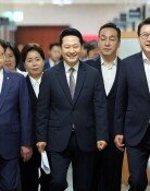 국힘 당협위원장 대대적 물갈이, 친한-개혁그룹 쳐내나