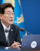 李 국정평가 ‘부정적 〉 긍정적’ 첫 역전…부동산 정책이 직격탄
