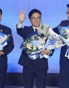 [사설]李-金의 승리 아닌 鄭-柳의 패배