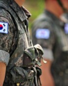 [단독]민간인에 사기치는 군인 하루 4명꼴…휴대폰 허용 독됐나