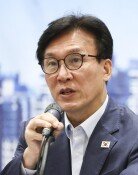 김민석 “지분 나누는 시대 지났다”…조국 “누가 언제 달라했나” 반발