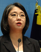 용혜인 ‘청문회 전 낙마 1호’…靑, 龍 겸직 의사 사전 파악 안했다