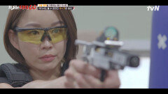 밀덕 주목! 청와대 경호원 출신 배우 이수련의 권총X라이플 사격 훈련! | tvN 221123 방송