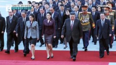 김주애, 금수산 궁전 첫 참배…아빠 제치고 ‘센터’?