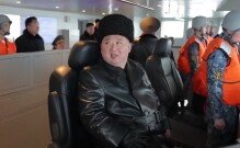 김정은, 연일 공개 행보…순항미사일 발사 참관 