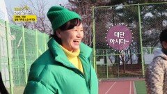 축구장을 찾은 자매들 두 눈을 의심하게 만든 노인 축구단의 열정 가득한 몸짓!? | KBS 240321 방송