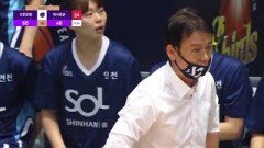 ′김단비 더블더블′ 시즌 첫 경기 하나원큐 제압한 신한은행 [ 신한은행 VS 하나원큐 4쿼터 ]