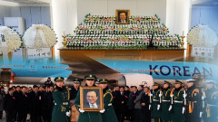 이해찬 전 총리 시신 도착…′고국 품으로′