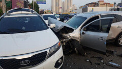 5대 잇달아 ′쾅쾅′…인천 삼거리서 승용차 충돌, 8명 부상